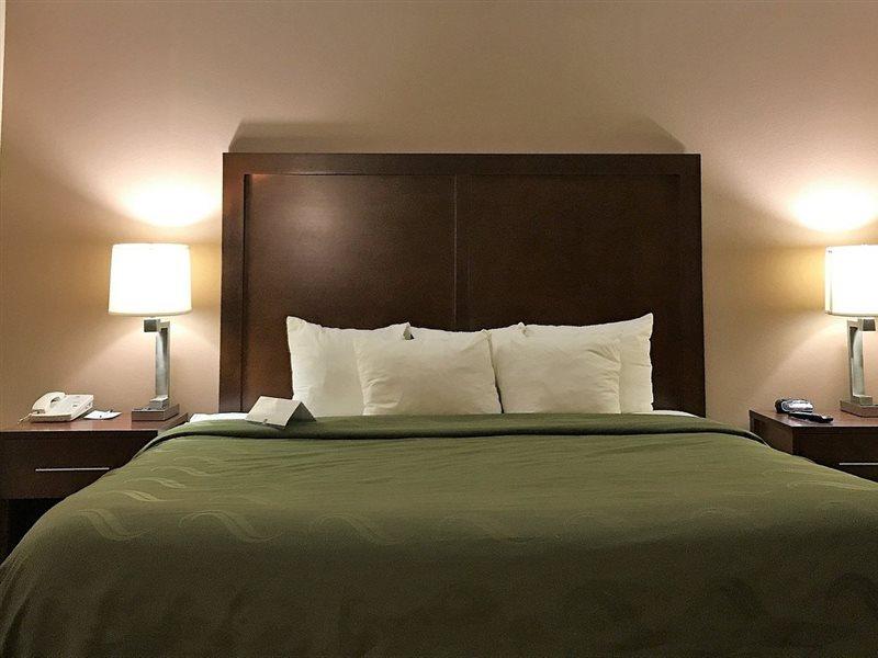 Country Inn & Suites By Radisson, Battle Creek, Mi Exteriér fotografie